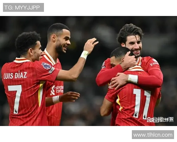 利物浦赛场爆发小插曲，裁判如何处理？